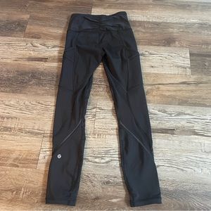 Lululemon mesh side pocket leggings 2